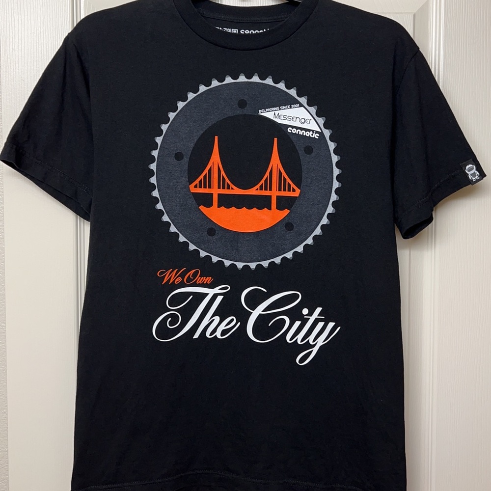 connetic we own the city messenger t-shirt